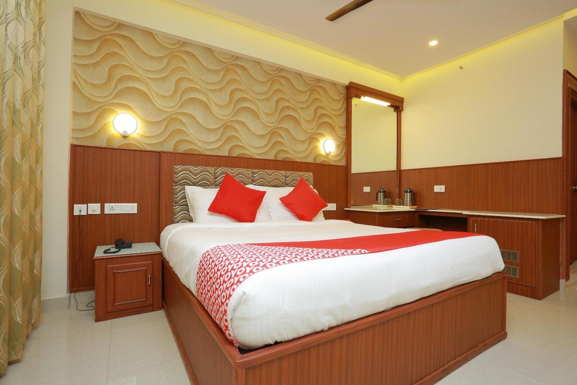 Capital O Kovilakam Residency Thrissur Eksteriør bilde